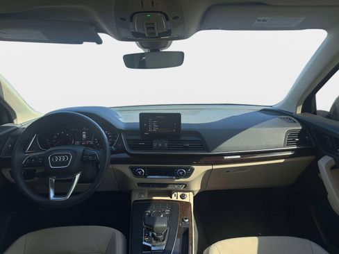 Used 2019 Audi Q5 2.0T Premium w/ Convenience Package image 10