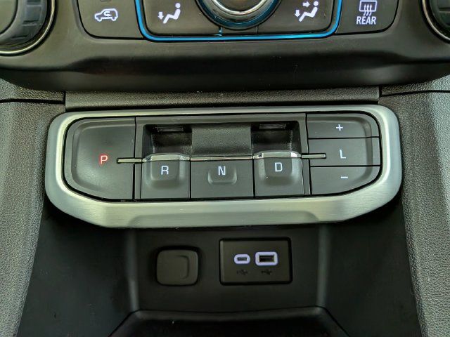 Used 2022 GMC Acadia SLE w/ Driver Convenience Package FWD image 18