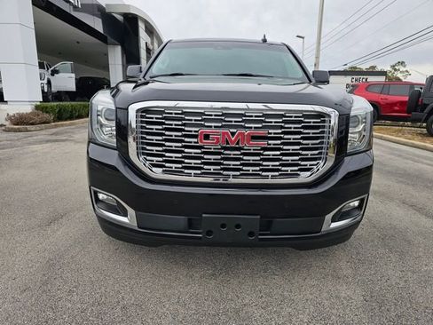 Used 2018 GMC Yukon Denali w/ Denali Ultimate Package image 8