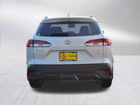 Certified 2023 Toyota Corolla Cross LE image 7