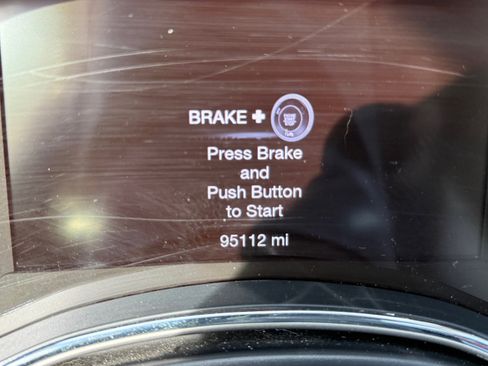 Used 2017 Jeep Grand Cherokee Limited w/ Luxury Group II image 20