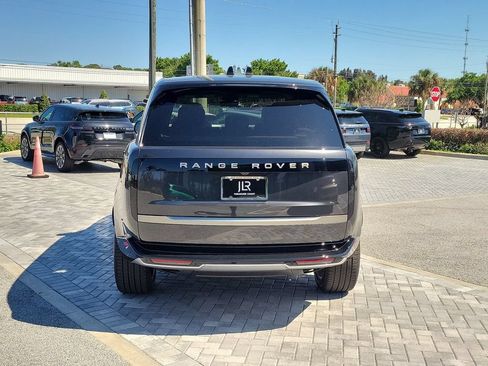 New 2026 Land Rover Range Rover Long Wheelbase SE AWD/4WD image 4