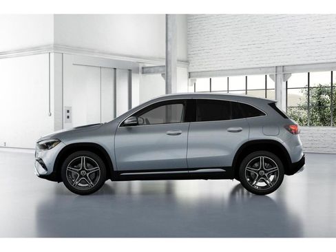 New 2026 Mercedes-Benz GLA 250 4MATIC image 34