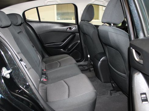 Used 2016 MAZDA MAZDA3 i Sport w/ Preferred Equipment Package FWD image 26