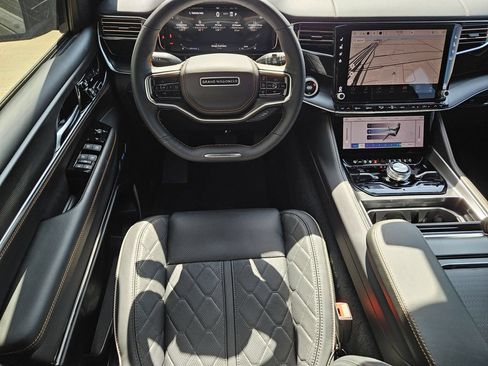 New 2026 Jeep Grand Wagoneer L Summit AWD/4WD image 10