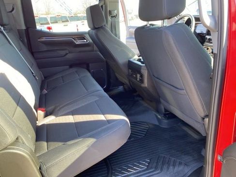 Used 2025 Chevrolet Silverado 1500 LT Trail Boss w/ Dark Appearance Package image 34