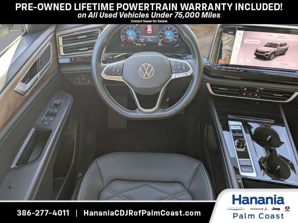 Used 2025 Volkswagen Atlas SE AWD/4WD image 16