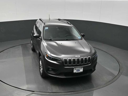 Used 2022 Jeep Cherokee Latitude Lux w/ Sun & Sound Group AWD/4WD image 11