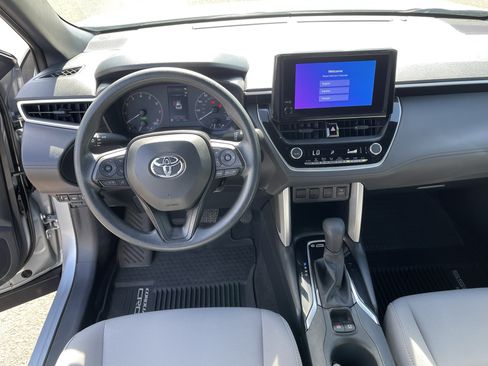 Used 2024 Toyota Corolla Cross AWD Hybrid image 12