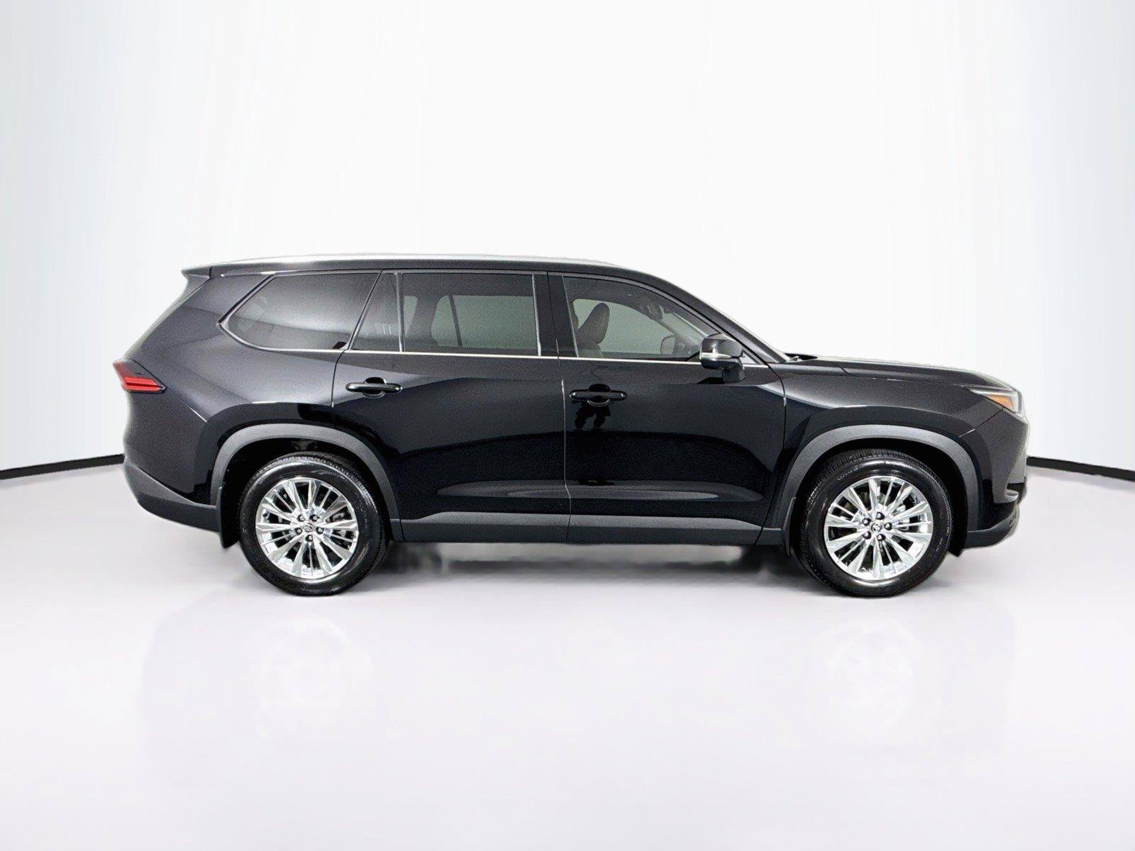 Used 2026 Toyota Grand Highlander AWD image 11