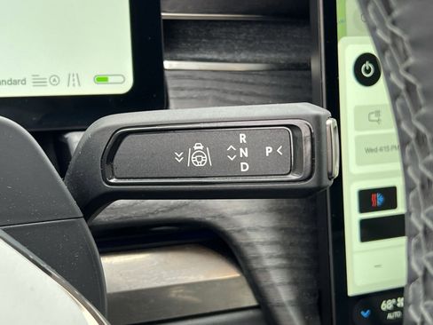 Used 2023 Rivian R1S Adventure image 22