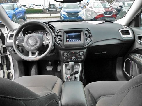 Used 2019 Jeep Compass Sport image 18