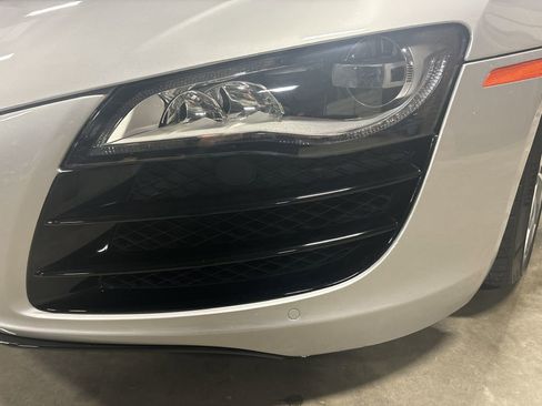 Used 2011 Audi R8 V10 image 32