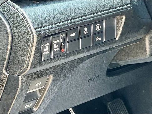 Used 2024 Honda Odyssey Touring image 10
