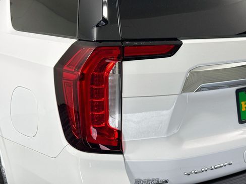 Used 2021 GMC Yukon SLT RWD image 36