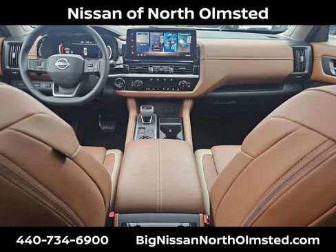 New 2026 Nissan Pathfinder Platinum w/ Lighting Package AWD/4WD image 17