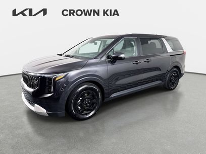 Used 2025 Kia Carnival