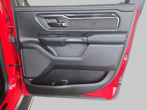 Used 2022 RAM 1500 Laramie AWD/4WD image 13