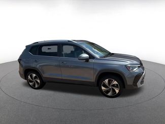 Used 2026 Volkswagen Taos SE AWD/4WD video 2