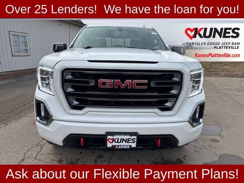 Used 2022 GMC Sierra 1500 AT4 w/ AT4 Preferred Package AWD/4WD image 3