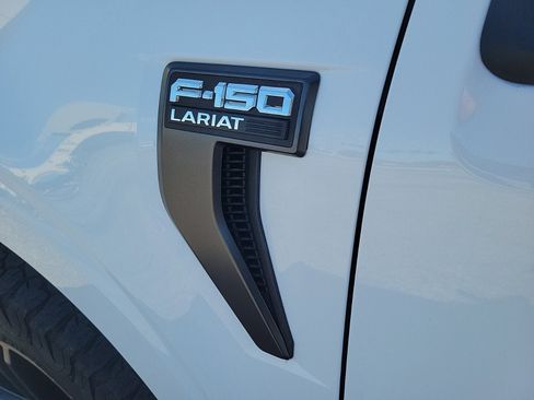 Used 2021 Ford F150 Lariat w/ Max Trailer Tow Package image 11