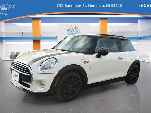 Used 2017 MINI Cooper 2-Door Hardtop FWD image 15