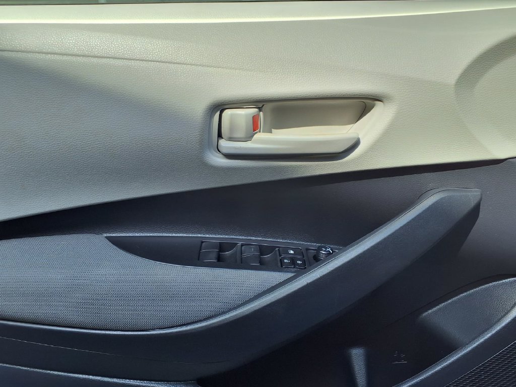 Certified 2023 Toyota Corolla LE w/ Carpet Mat Package (TMS) FWD image 19