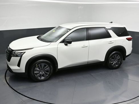 New 2026 Nissan Pathfinder S image 26