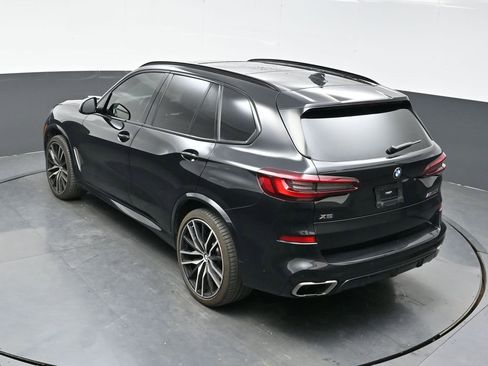 Used 2021 BMW X5 M50i w/ Premium Package image 38