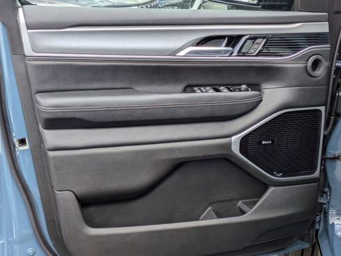 New 2026 Jeep Grand Wagoneer L Limited AWD/4WD image 12