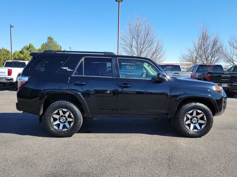 Used 2019 Toyota 4Runner TRD Off-Road image 2