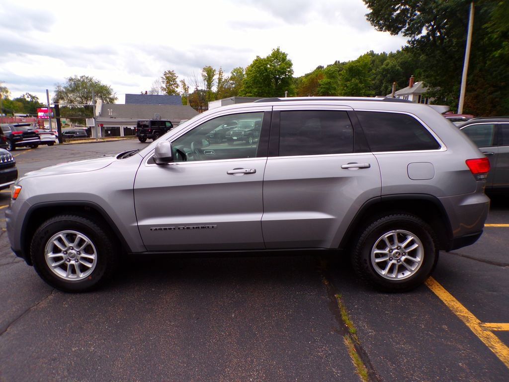Certified 2018 Jeep Grand Cherokee Laredo AWD/4WD image 12