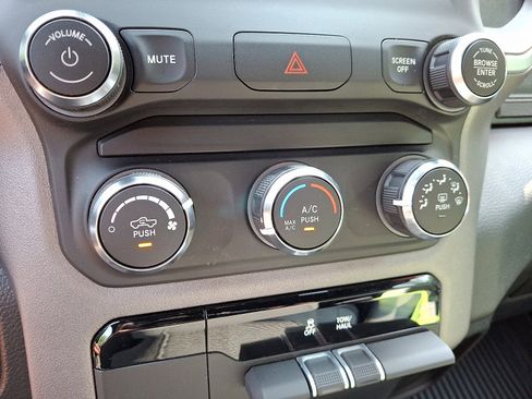 Certified 2022 RAM 1500 Big Horn image 16