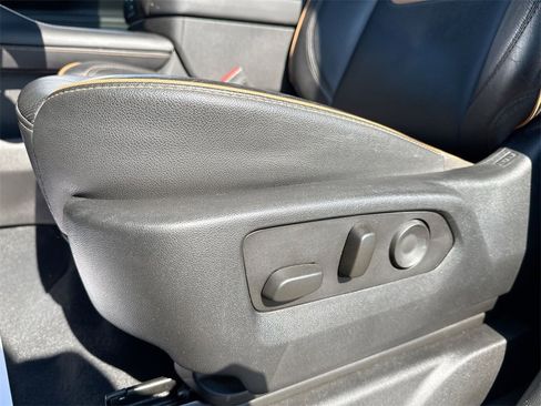 Used 2023 GMC Yukon XL AT4 w/ AT4 Premium Plus Package image 12