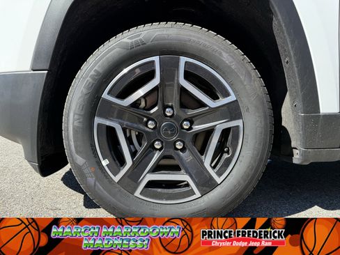 New 2026 Jeep Cherokee Limited image 9