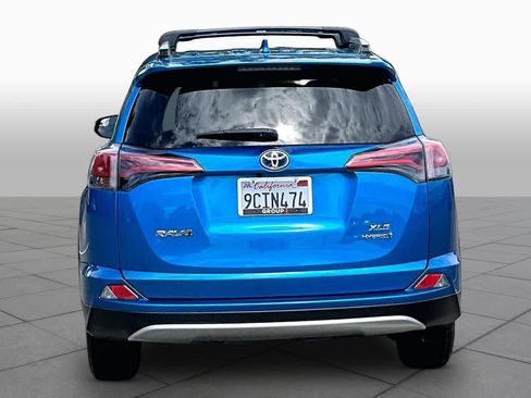 Used 2016 Toyota RAV4 XLE image 4