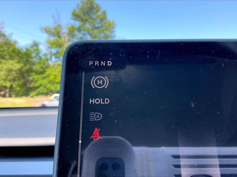 Used 2025 Tesla Model Y Performance AWD/4WD image 29