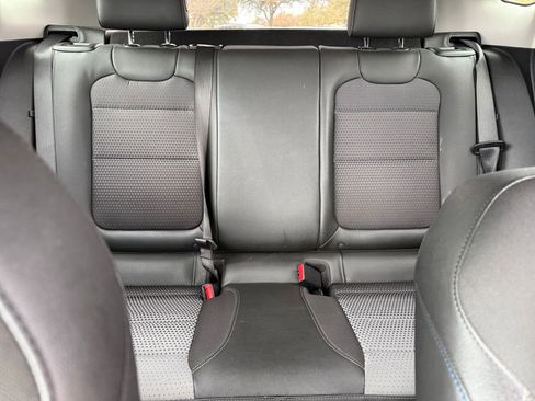 Used 2025 Chevrolet Trax LT image 38