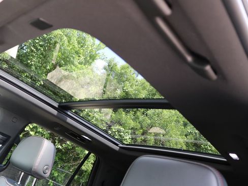 Used 2024 Chevrolet Tahoe RST w/ Luxury Package AWD/4WD image 12