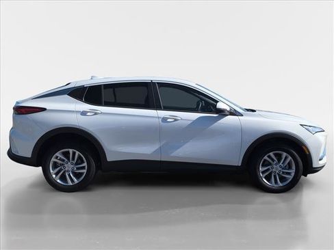 New 2026 Buick Envista Preferred w/ Convenience II Package image 3