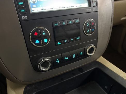 Used 2012 GMC Yukon XL SLT AWD/4WD image 45