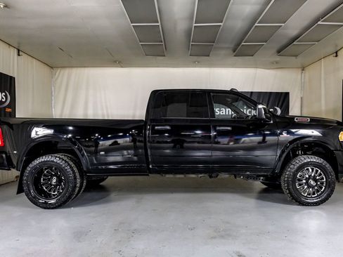 Used 2024 RAM 3500 Tradesman w/ Chrome Appearance Group image 6