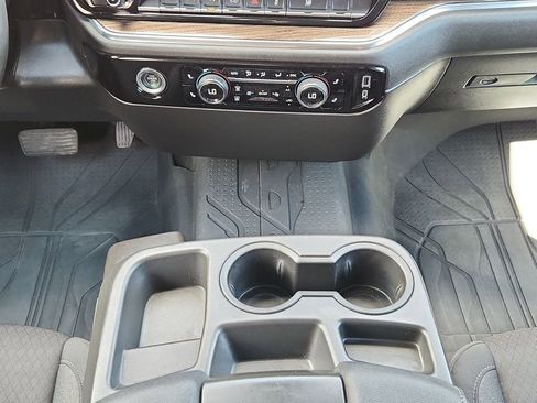 Used 2023 Chevrolet Silverado 1500 LT image 11