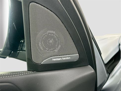 New 2026 BMW X5 xDrive40i w/ M Sport Package AWD/4WD image 19