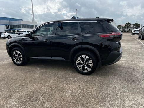 Used 2023 Nissan Rogue SV FWD image 38