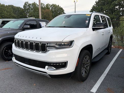 Used 2024 Jeep Wagoneer Series II RWD image 1