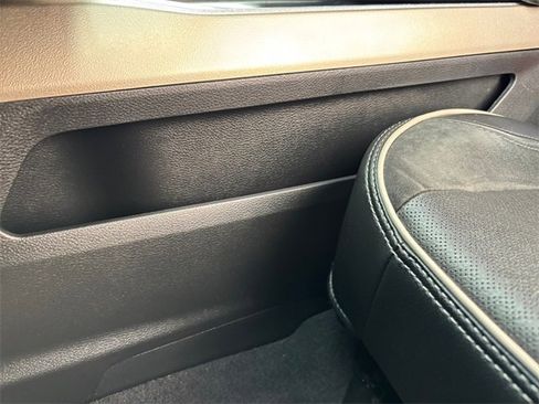 Used 2020 RAM 3500 Laramie image 32