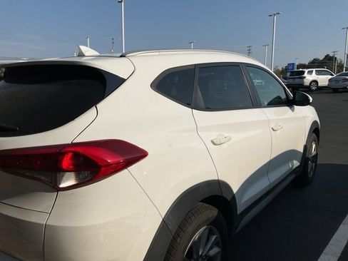 Used 2018 Hyundai Tucson SEL image 4