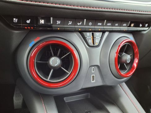 Used 2025 Chevrolet Blazer RS w/ Driver Confidence II Package image 6