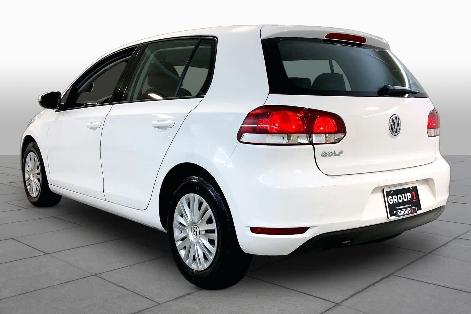 Used 2013 Volkswagen Golf 4-Door FWD image 11